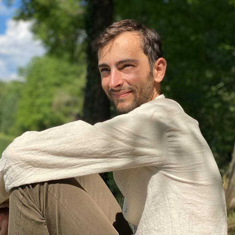 Victor 500x500 1 1
